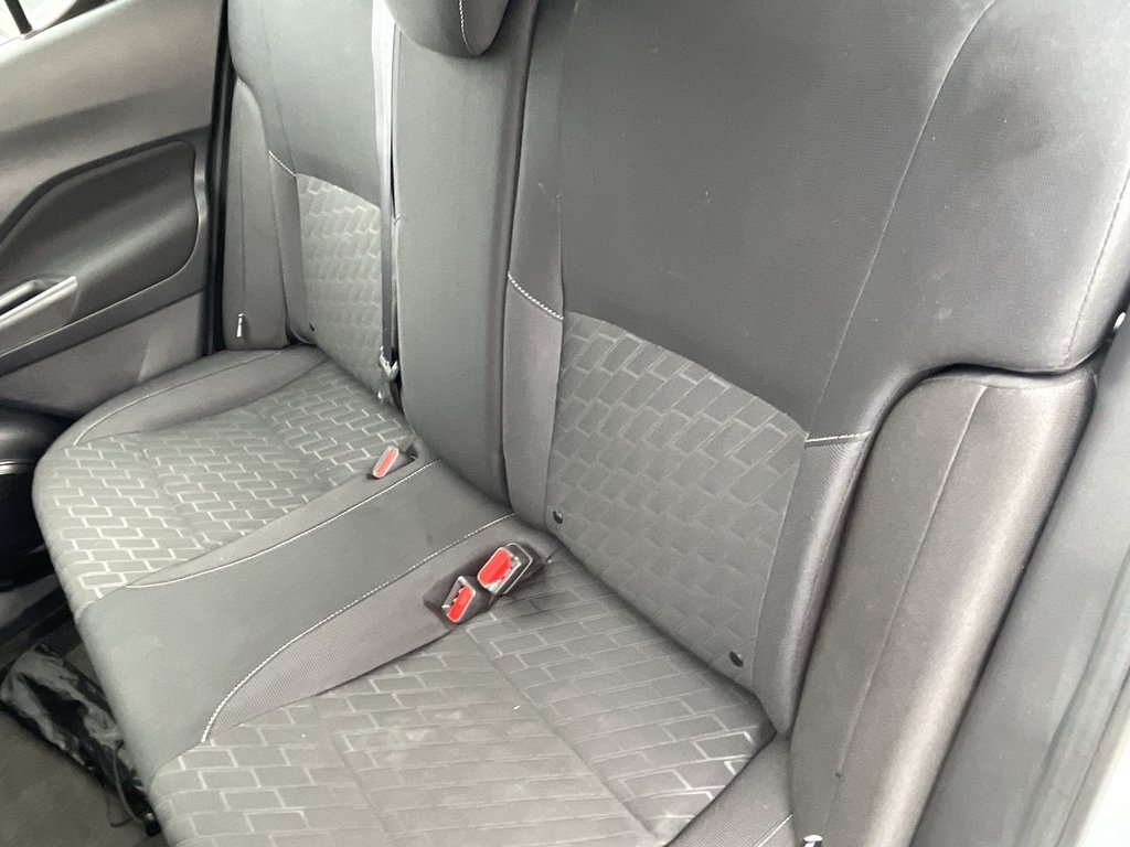 2025 Nissan Kicks Play in Antigonish, Nova Scotia - 38 - w1024h768px