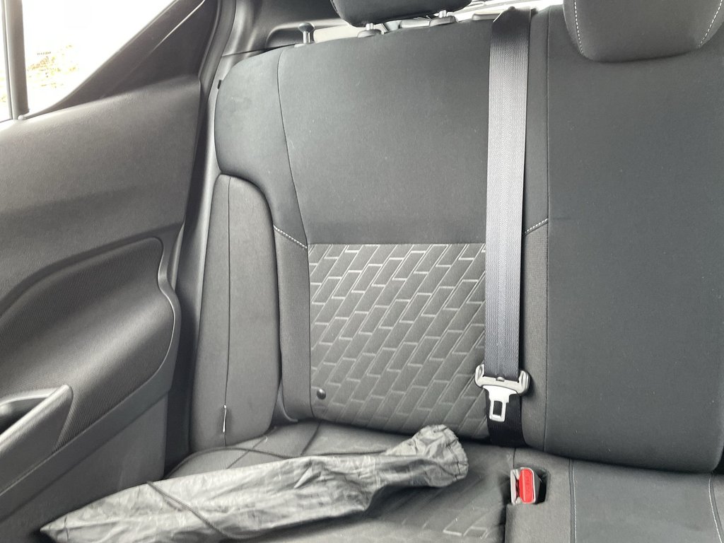 2025 Nissan Kicks Play in Antigonish, Nova Scotia - 14 - w1024h768px