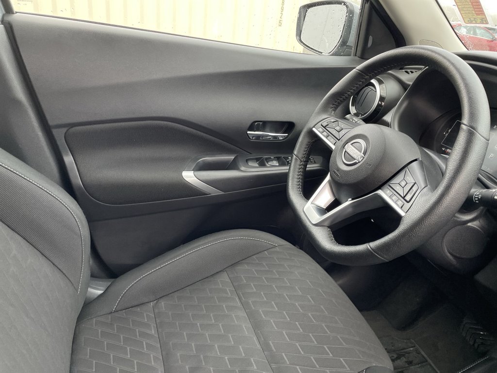 2025 Nissan Kicks Play in Antigonish, Nova Scotia - 15 - w1024h768px