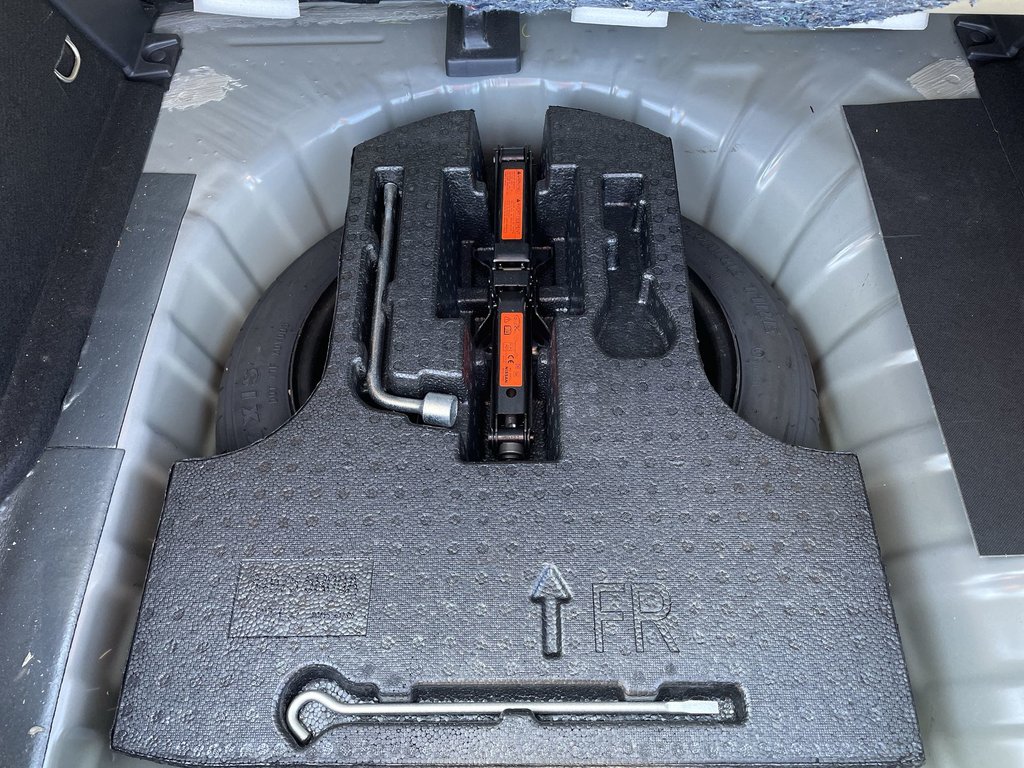 2025 Nissan KICKS PLAY SV | Backup Cam | USB | Keyless | Warranty to 2030 in Saint John, New Brunswick - 44 - w1024h768px