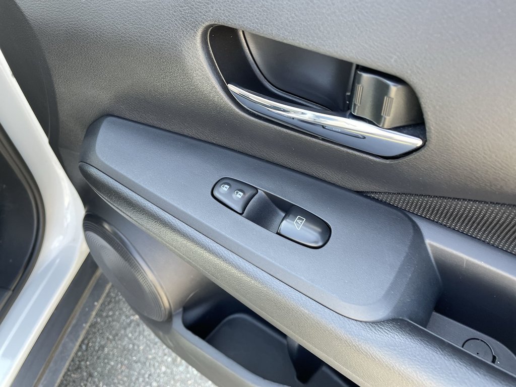 2025 Nissan Kicks Play in Antigonish, Nova Scotia - 52 - w1024h768px