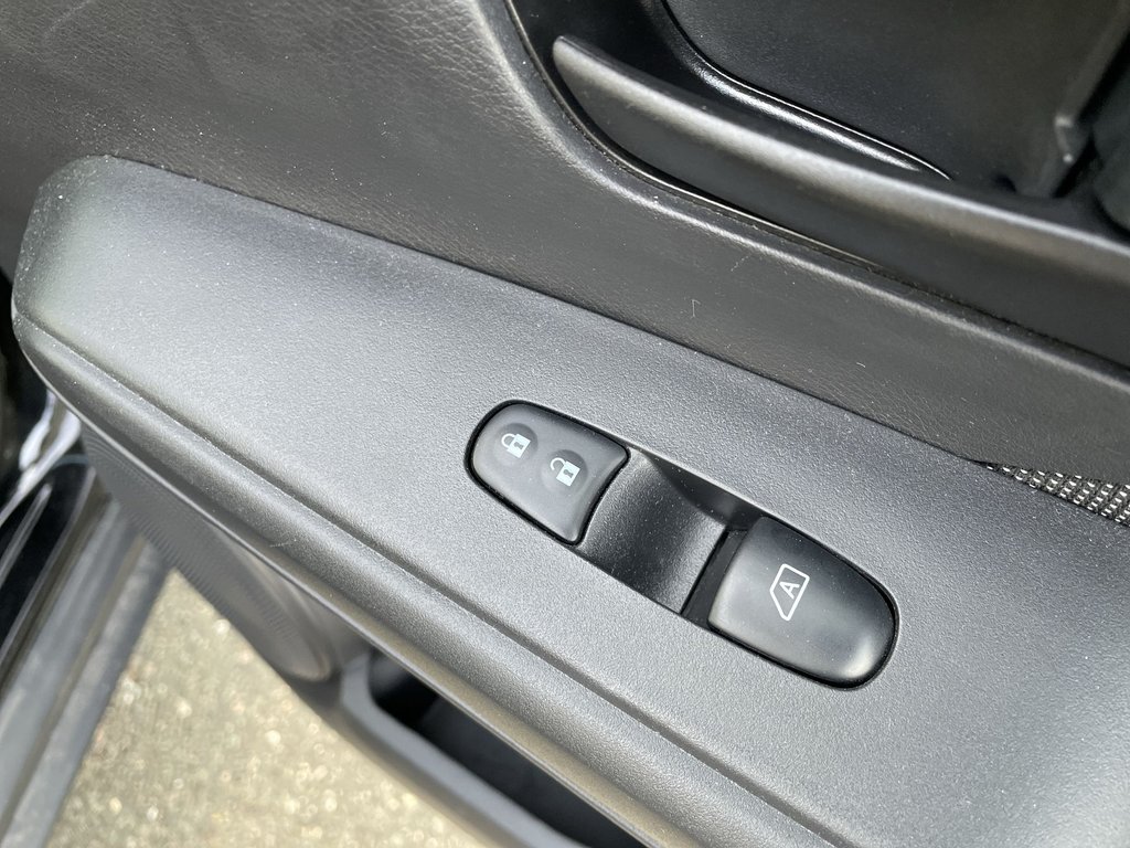 2018 Nissan KICKS S | Backup Cam | USB | Keyless in Saint John, New Brunswick - 52 - w1024h768px