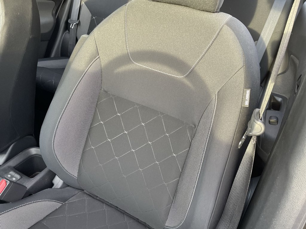 2018 Nissan KICKS S | Backup Cam | USB | Keyless in Saint John, New Brunswick - 19 - w1024h768px