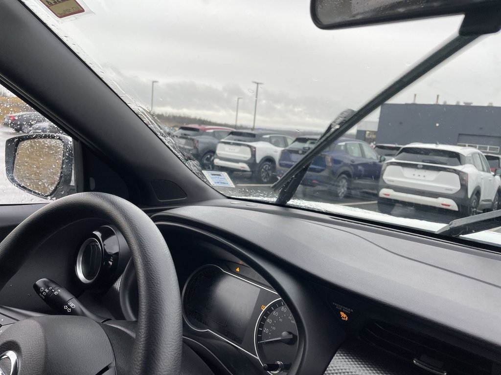 2020 Nissan Kicks in Antigonish, Nova Scotia - 10 - w1024h768px