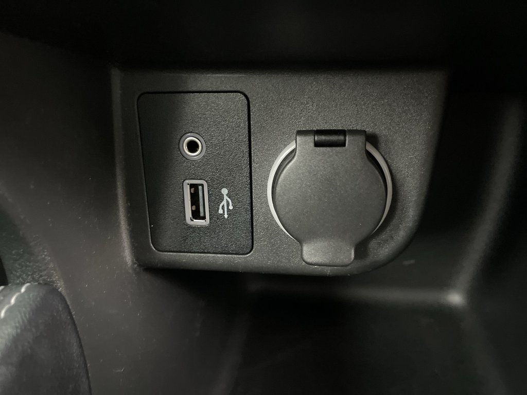 2020 Nissan Kicks in Antigonish, Nova Scotia - 51 - w1024h768px