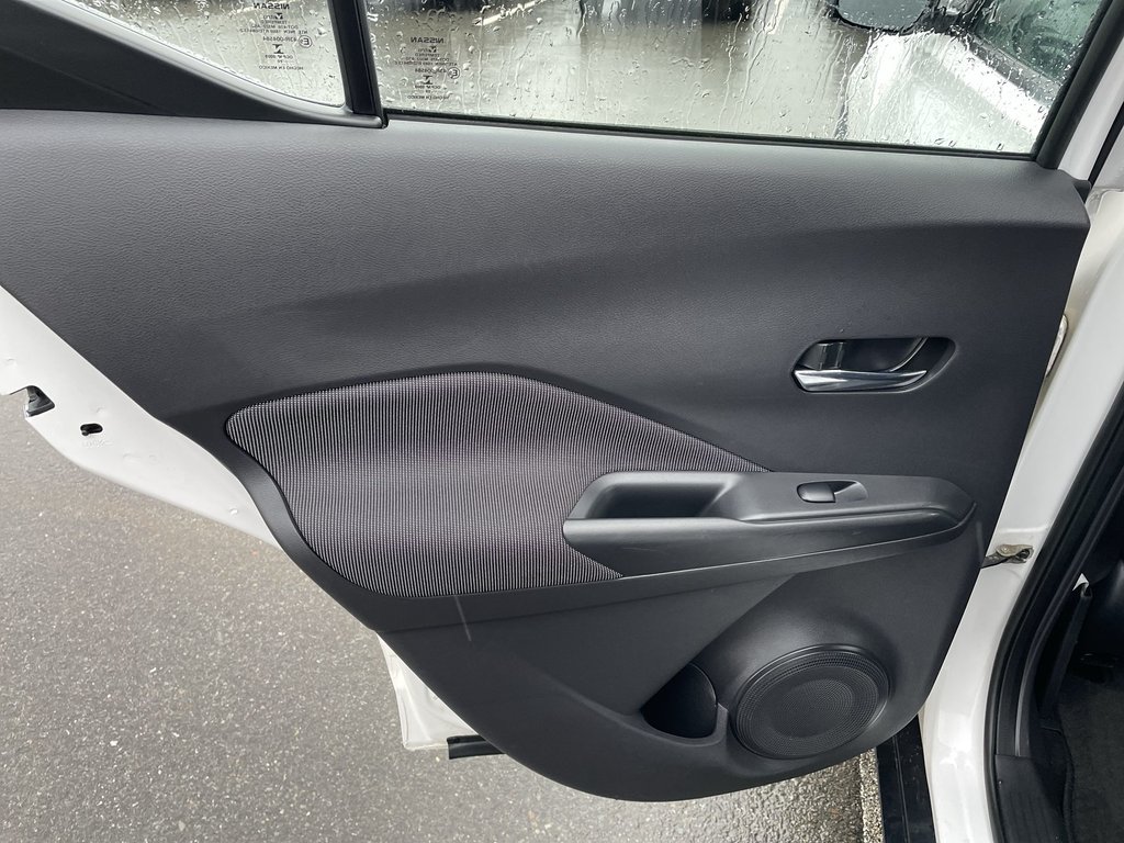 2020 Nissan Kicks in Antigonish, Nova Scotia - 41 - w1024h768px