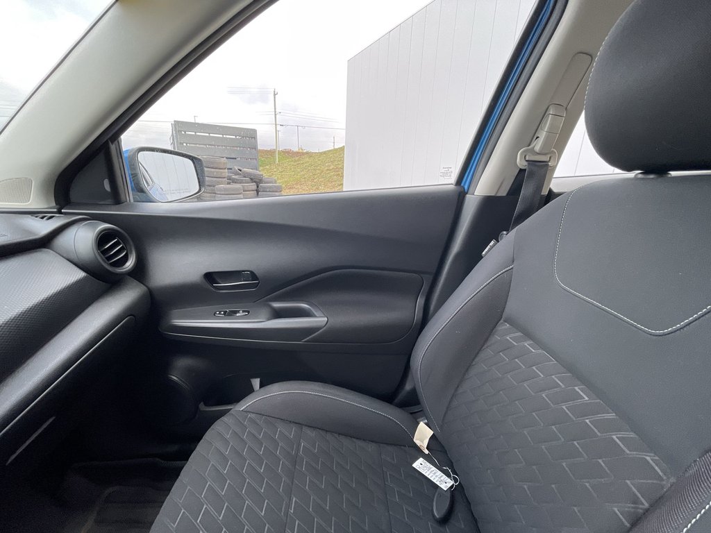 2022 Nissan Kicks in Antigonish, Nova Scotia - 10 - w1024h768px