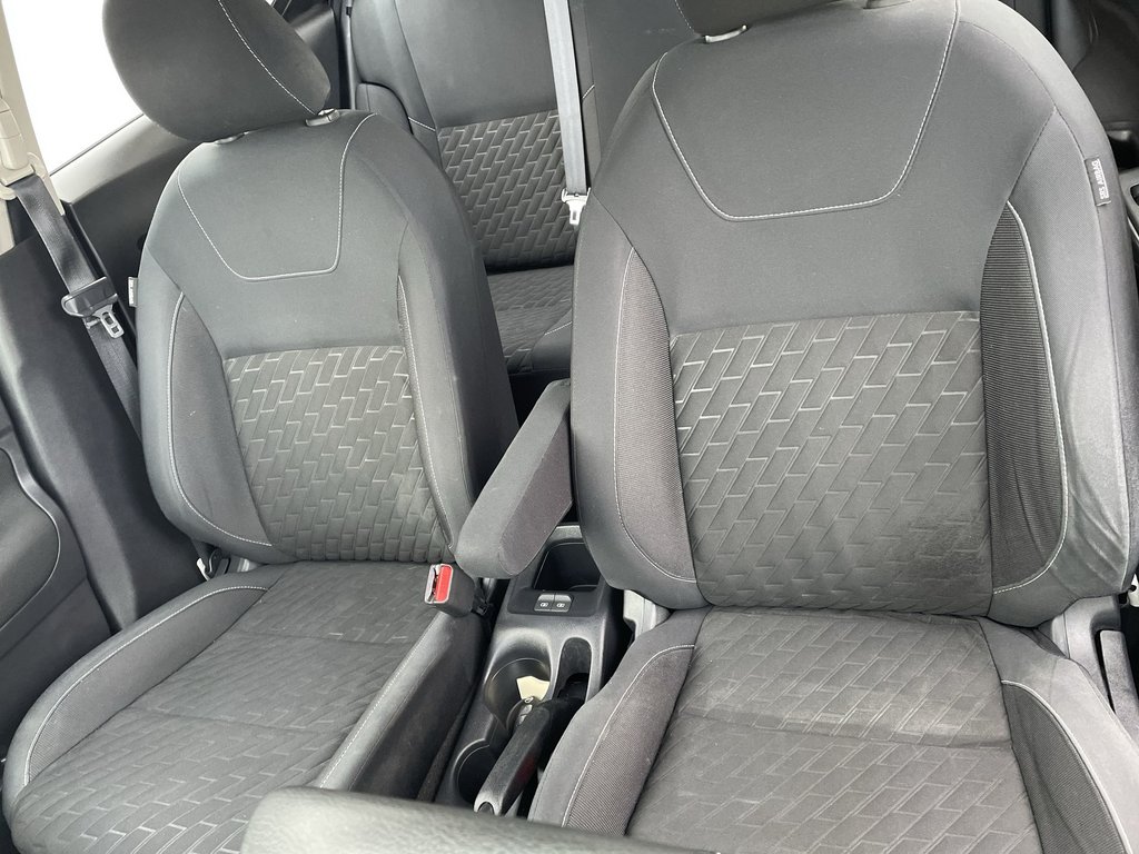 2022 Nissan Kicks in Antigonish, Nova Scotia - 19 - w1024h768px