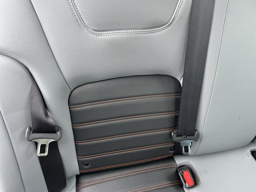 2022 Nissan KICKS SR | Leatherette | Cam | USB | Warranty to 2027 in Saint John, New Brunswick - 46 - w1024h768px