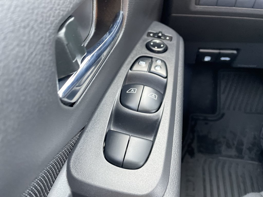 Nissan Kicks SV | Cam | USB | Htd Wheel | Warranty to 2029 2023 à Saint John, Nouveau-Brunswick - 21 - w1024h768px