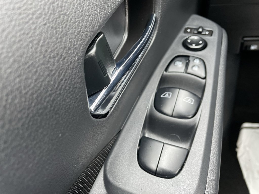 2024 Nissan KICKS in Antigonish, Nova Scotia - 21 - w1024h768px
