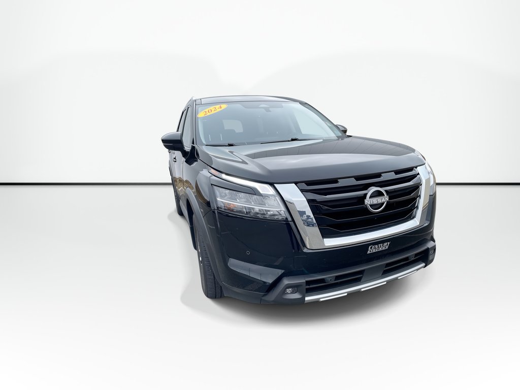2024 Nissan Pathfinder SL | 7-Pass | Leather | MoonRoof | SafetyShield360 in Saint John, New Brunswick - 5 - w1024h768px