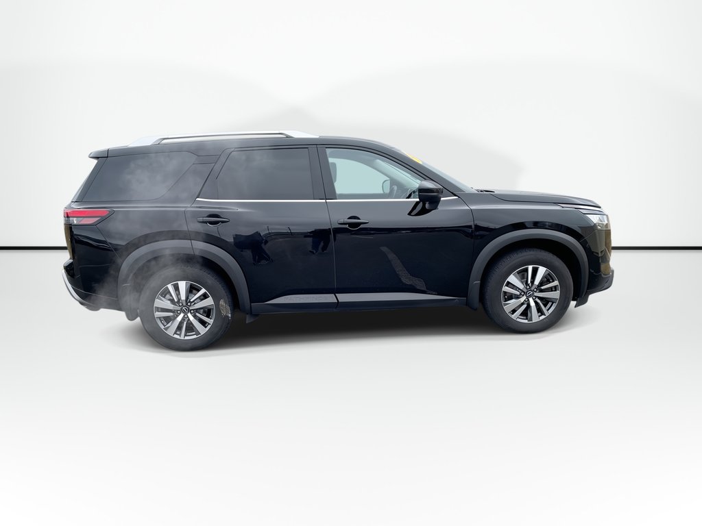 2024 Nissan Pathfinder SL | 7-Pass | Leather | MoonRoof | SafetyShield360 in Saint John, New Brunswick - 4 - w1024h768px