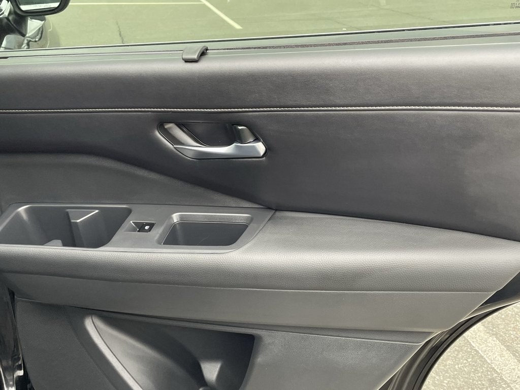 2024 Nissan Pathfinder SL | 7-Pass | Leather | MoonRoof | SafetyShield360 in Saint John, New Brunswick - 47 - w1024h768px