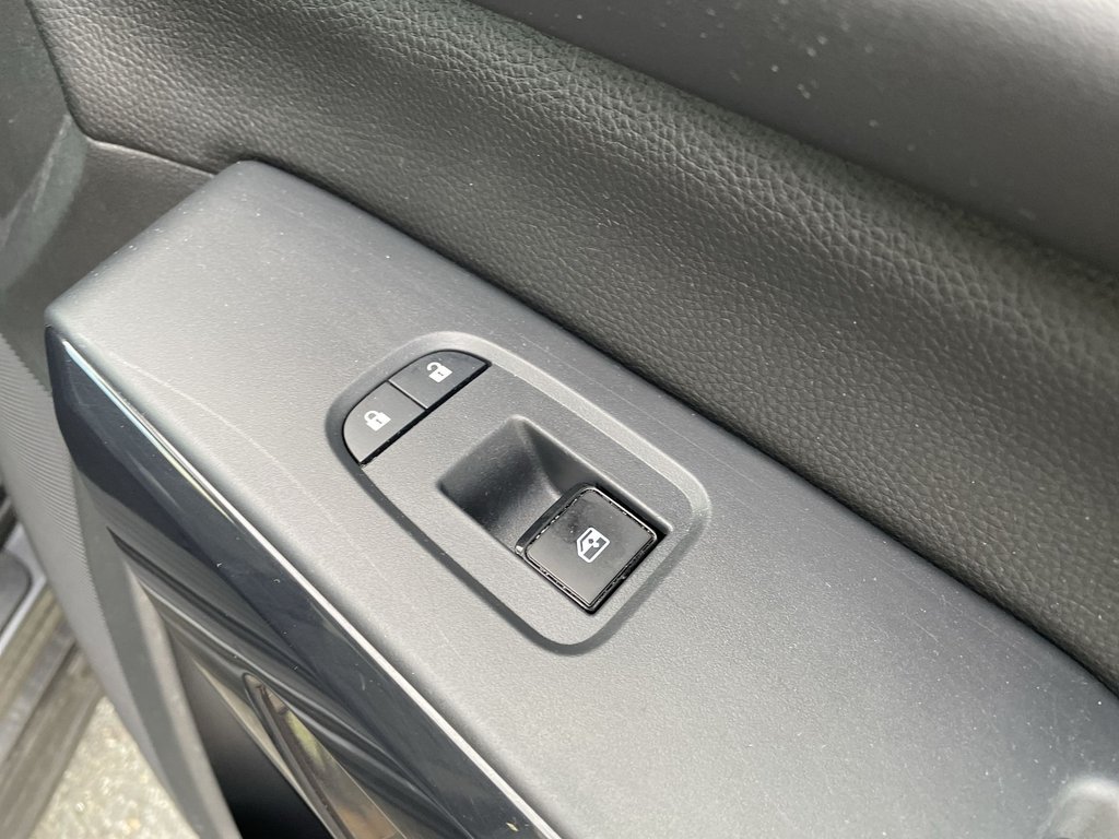 2024 Nissan PATHFINDER s | CAM | USB | HTD SEATS | WARRANTY TO 2029 in Saint John, New Brunswick - 52 - w1024h768px