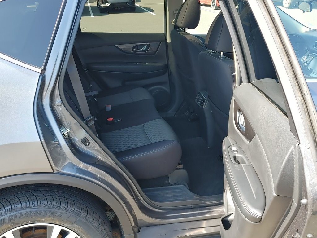 2020  Qashqai SV | Cam | USB | HtdSeats | Warranty to 2026 in Saint John, New Brunswick - 13 - w1024h768px