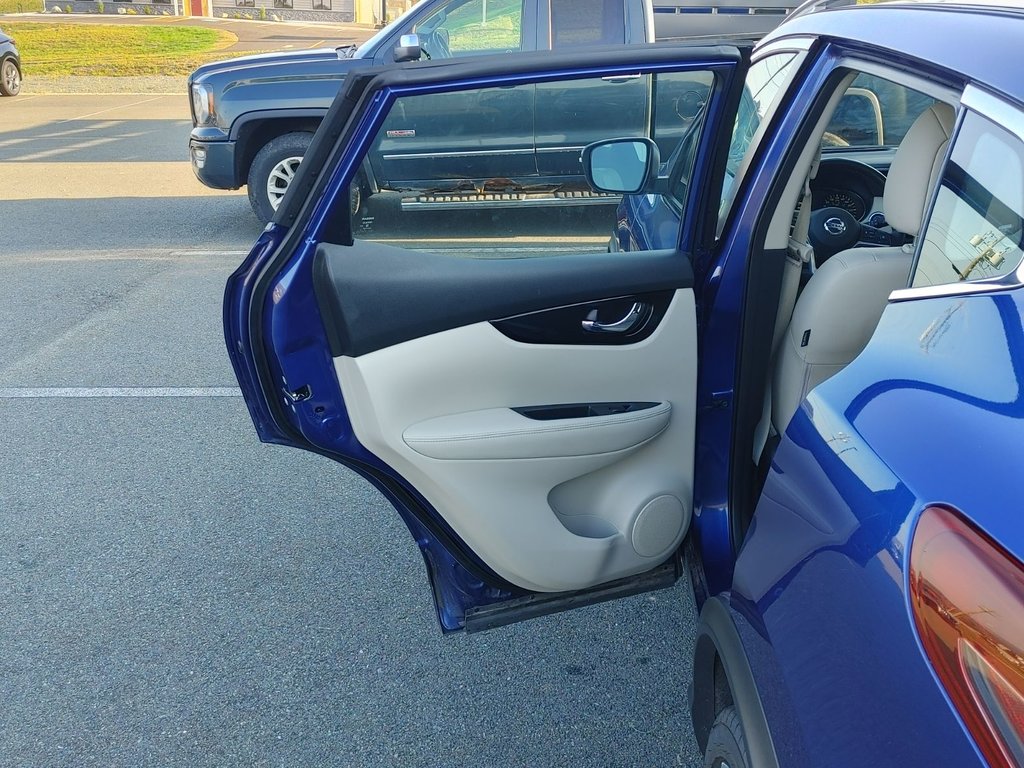 2023  Qashqai SL | Leather | SunRoof | Cam | Warranty to 2029 in Saint John, New Brunswick - 29 - w1024h768px