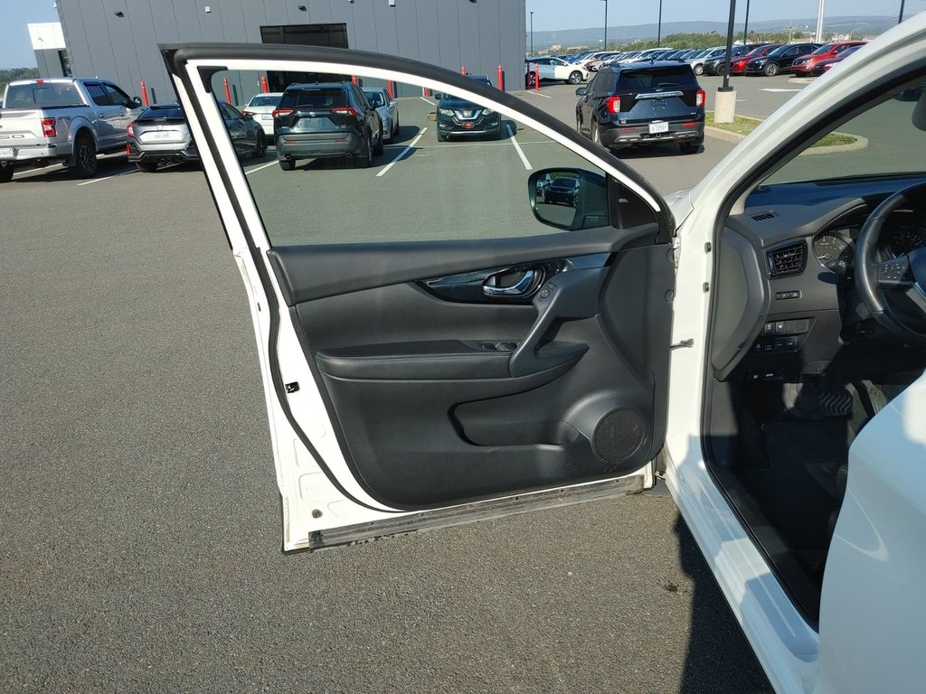 2023  Qashqai SL | Leather | SunRoof | Cam | Warranty to 2029 in Saint John, New Brunswick - 22 - w1024h768px