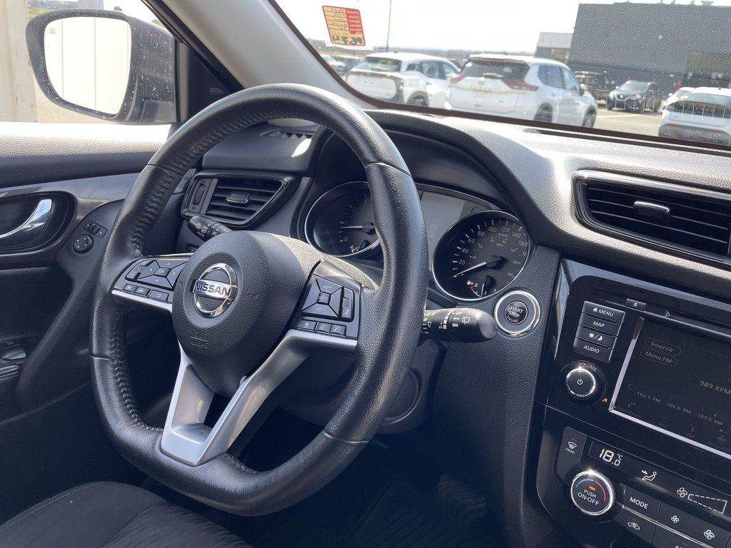 2018 Nissan ROGUE SV | Htd Seats | Backup Cam | USB in Saint John, New Brunswick - 10 - w1024h768px