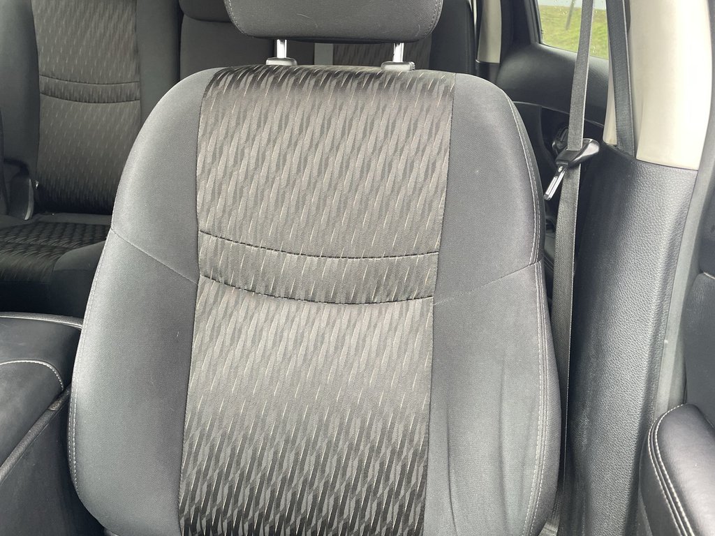 2019 Nissan ROGUE S | Backup Cam | USB | Keyless in Saint John, New Brunswick - 19 - w1024h768px