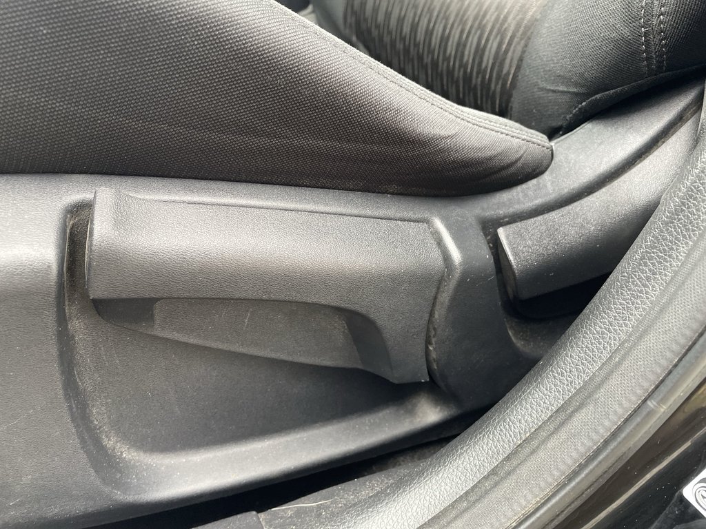 2019 Nissan ROGUE S | Backup Cam | USB | Keyless in Saint John, New Brunswick - 20 - w1024h768px