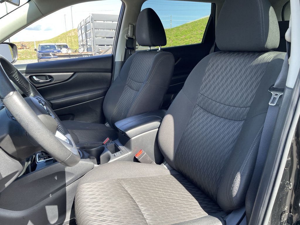 Nissan ROGUE S | Backup Cam | USB | Keyless 2020 à Saint John, Nouveau-Brunswick - 17 - w1024h768px