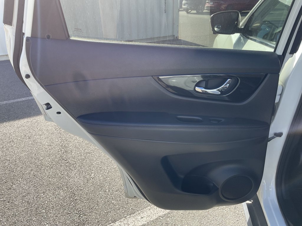 2020 Nissan ROGUE SL | cam | usb | leather seats | nav in Saint John, New Brunswick - 41 - w1024h768px