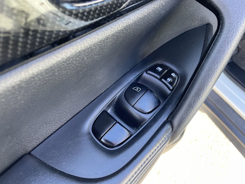 2020 Nissan ROGUE SL | cam | usb | leather seats | nav in Saint John, New Brunswick - 21 - w1024h768px