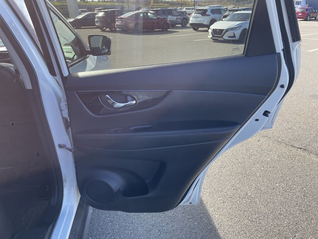 2020 Nissan ROGUE SL | cam | usb | leather seats | nav in Saint John, New Brunswick - 47 - w1024h768px