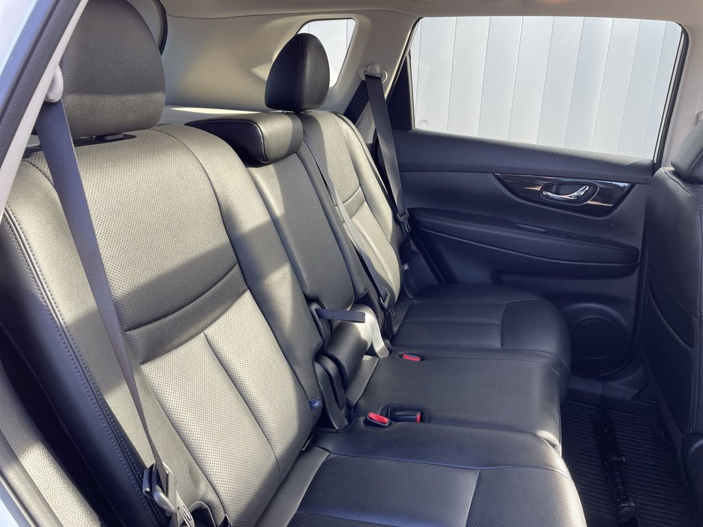 2020 Nissan ROGUE SL | cam | usb | leather seats | nav in Saint John, New Brunswick - 45 - w1024h768px