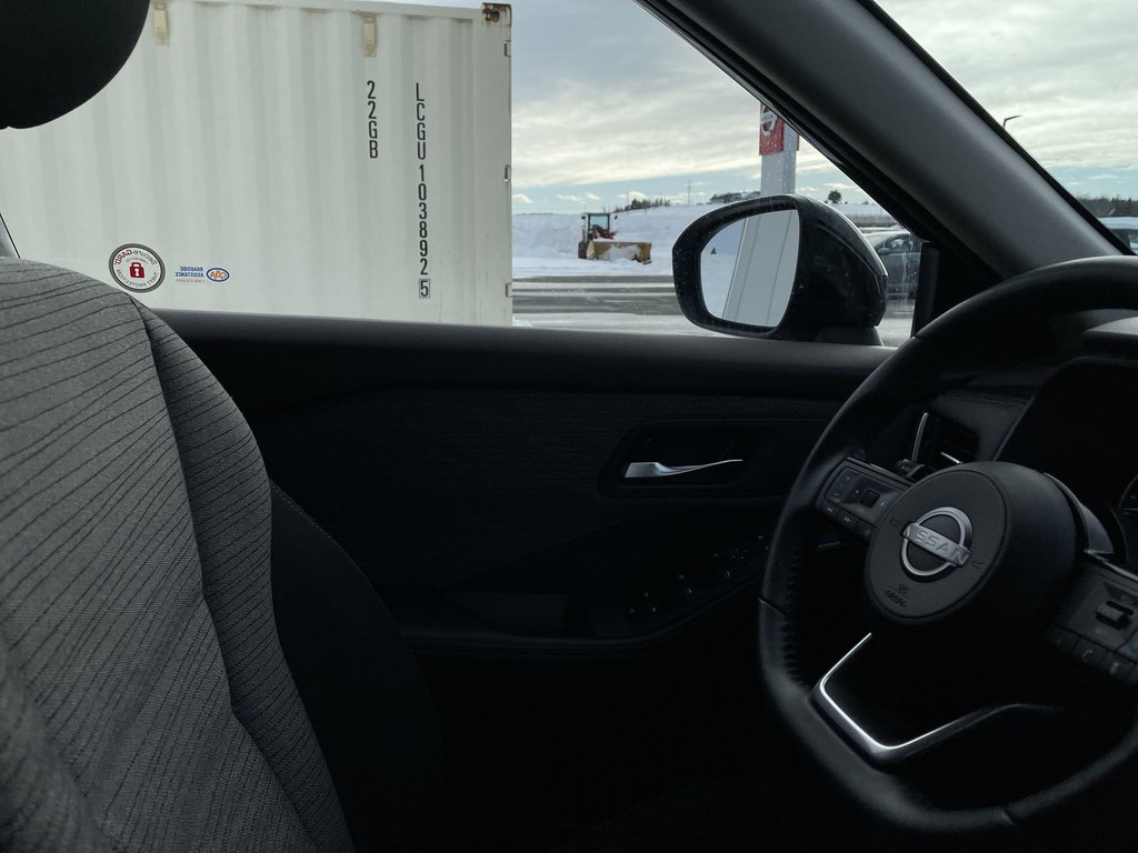 2023 Nissan ROGUE SV MOONROOF |Leather| USB| HtdSeats in Saint John, New Brunswick - 15 - w1024h768px