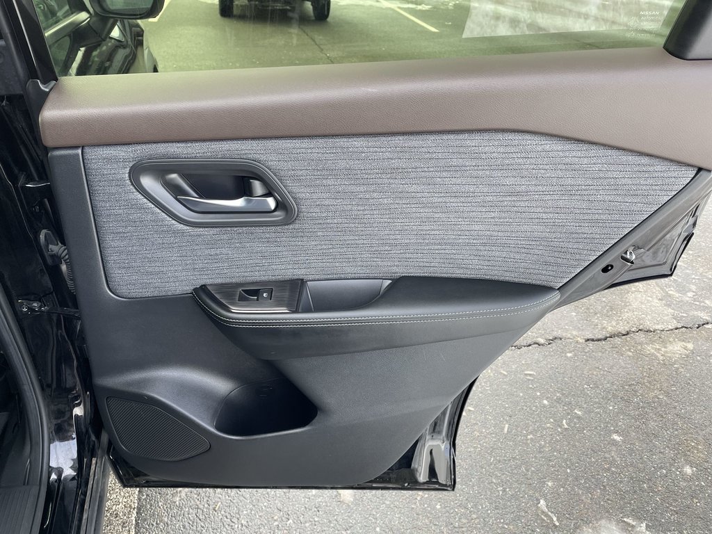 2023 Nissan ROGUE SV MOONROOF |Leather| USB| HtdSeats in Saint John, New Brunswick - 47 - w1024h768px