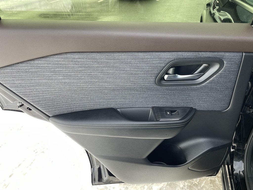 2023 Nissan ROGUE SV MOONROOF |Leather| USB| HtdSeats in Saint John, New Brunswick - 41 - w1024h768px