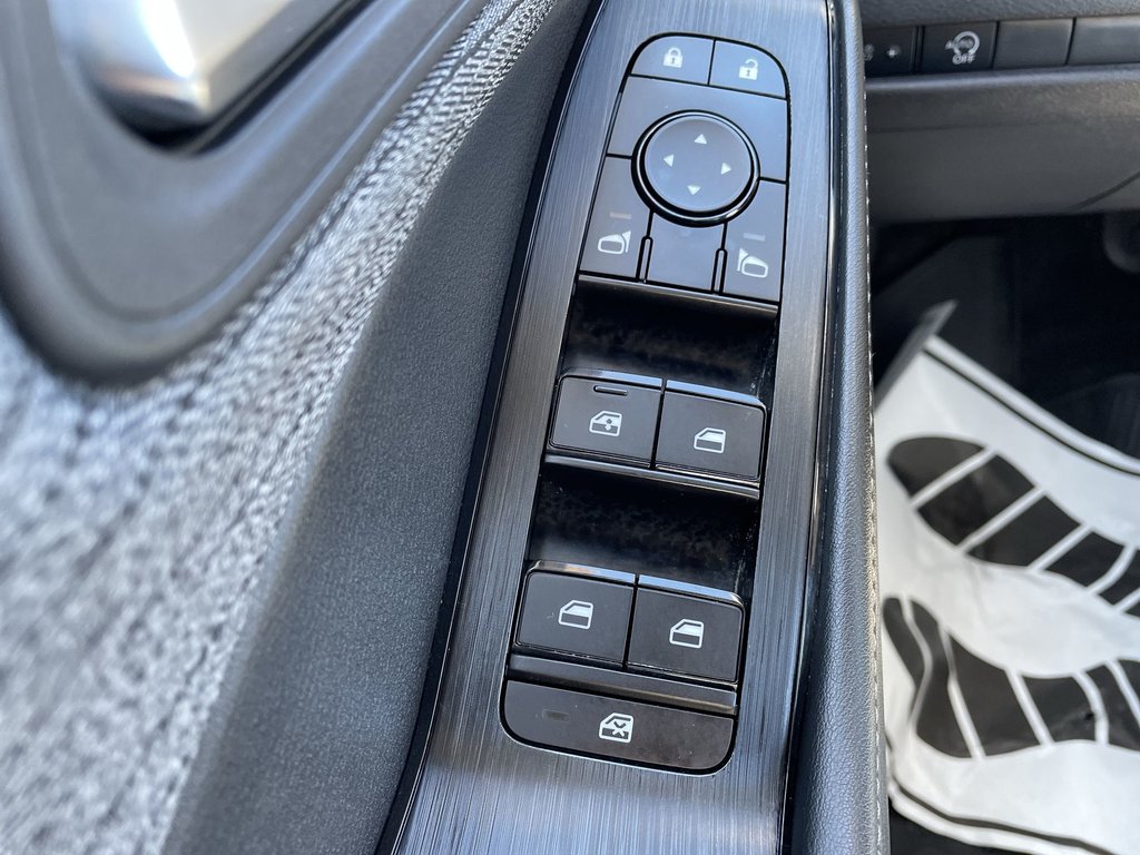 2023 Nissan ROGUE SV MOONROOF | Htd Seats | Backup Cam | USB in Saint John, New Brunswick - 21 - w1024h768px