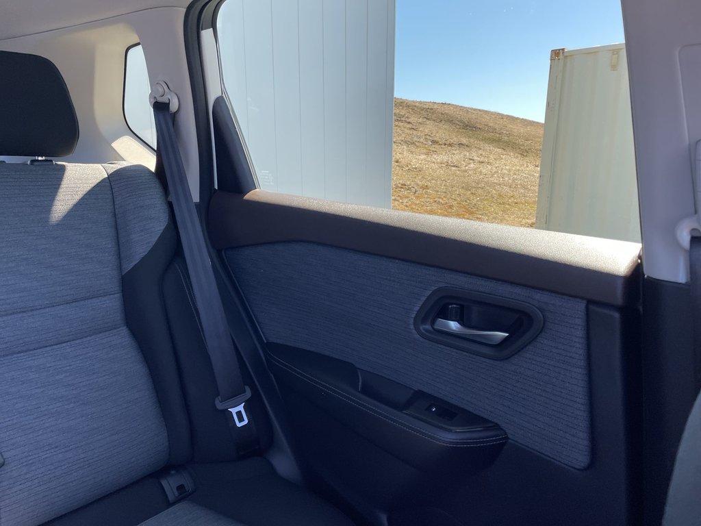 2023 Nissan ROGUE SV MOONROOF | Htd Seats | Backup Cam | USB in Saint John, New Brunswick - 12 - w1024h768px