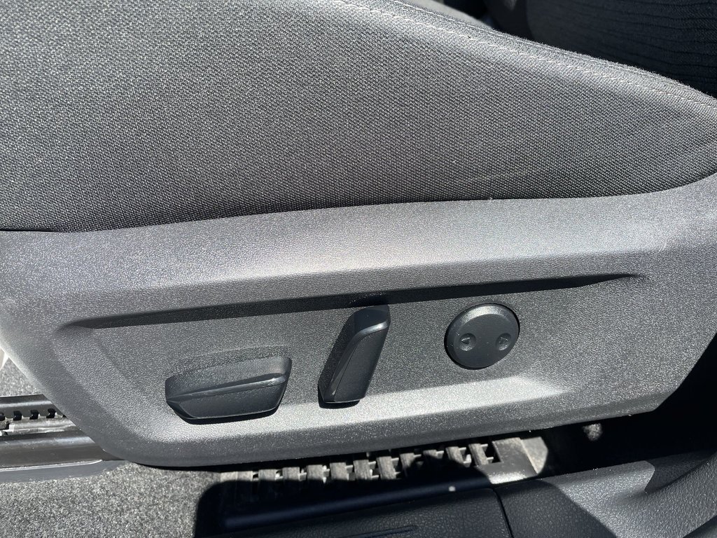 2023 Nissan ROGUE SV MOONROOF | Htd Seats | Backup Cam | USB in Saint John, New Brunswick - 20 - w1024h768px