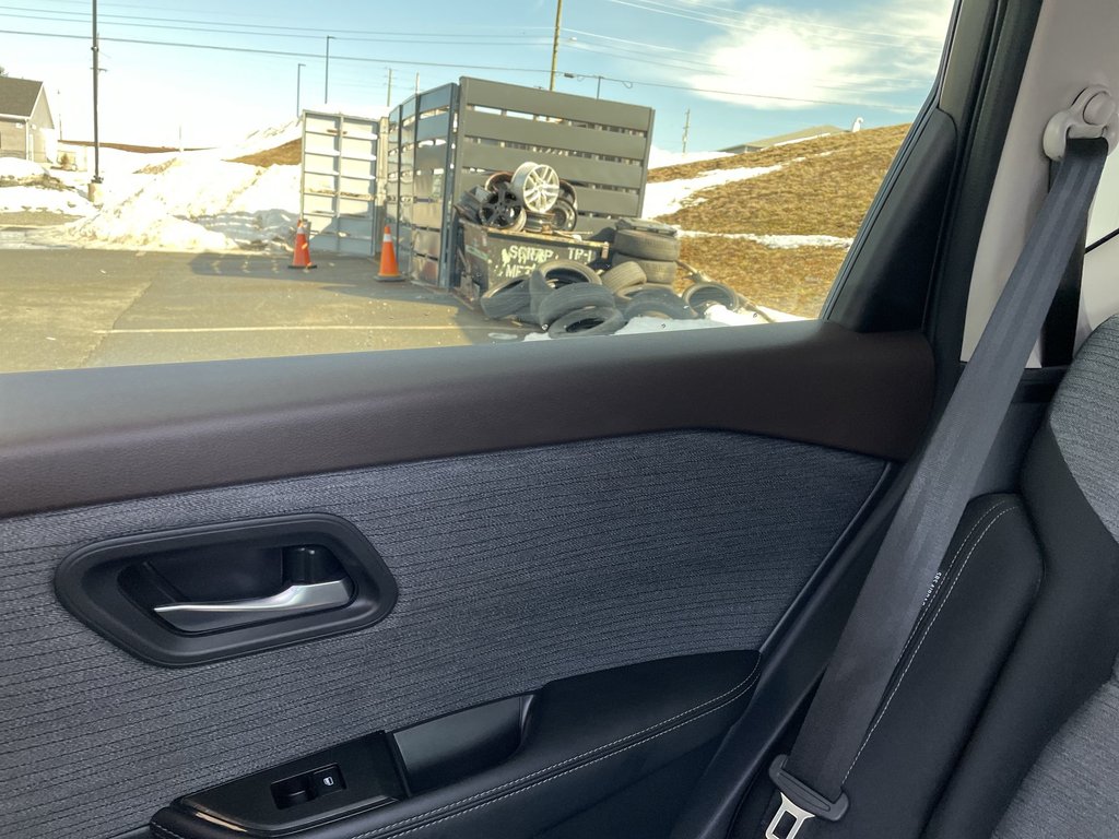 2023 Nissan ROGUE SV MOONROOF | cam | Nav | Warranty to 2028 in Saint John, New Brunswick - 14 - w1024h768px