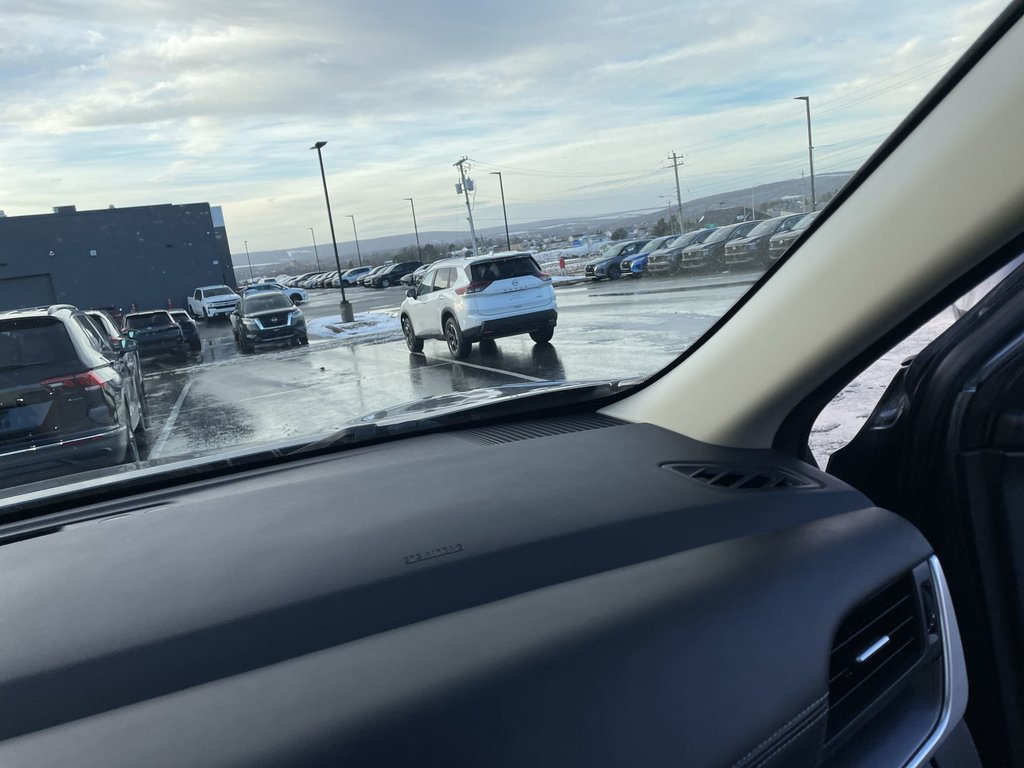 Nissan ROGUE SV MOONROOF | Cam | USB | Warranty to 2030 2024 à Saint John, Nouveau-Brunswick - 12 - w1024h768px