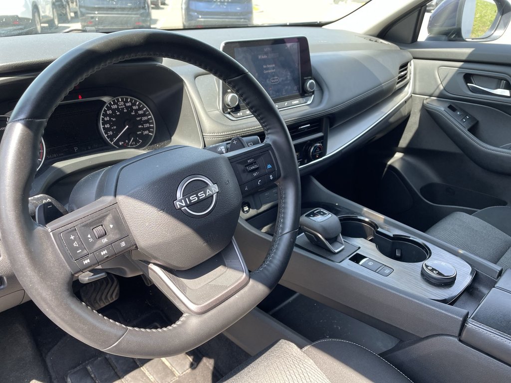 2025 Nissan ROGUE SV MOONROOF in Saint John, New Brunswick - 22 - w1024h768px