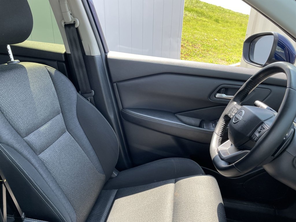 2025 Nissan ROGUE SV MOONROOF in Saint John, New Brunswick - 15 - w1024h768px