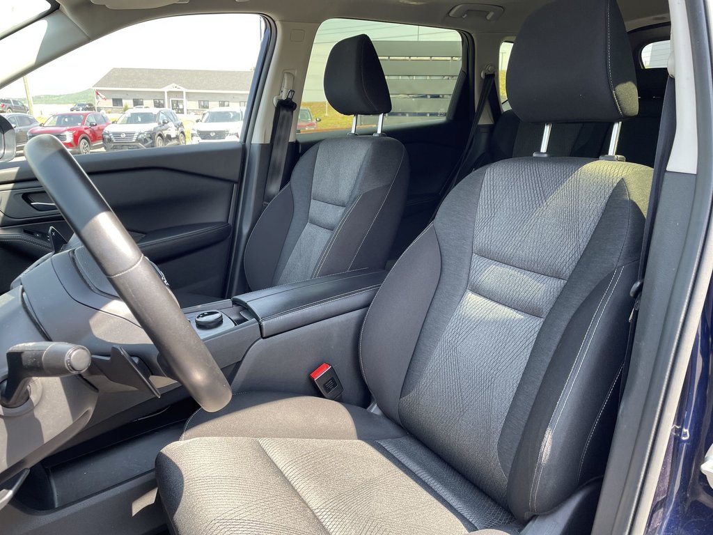 2025 Nissan ROGUE SV MOONROOF in Saint John, New Brunswick - 17 - w1024h768px