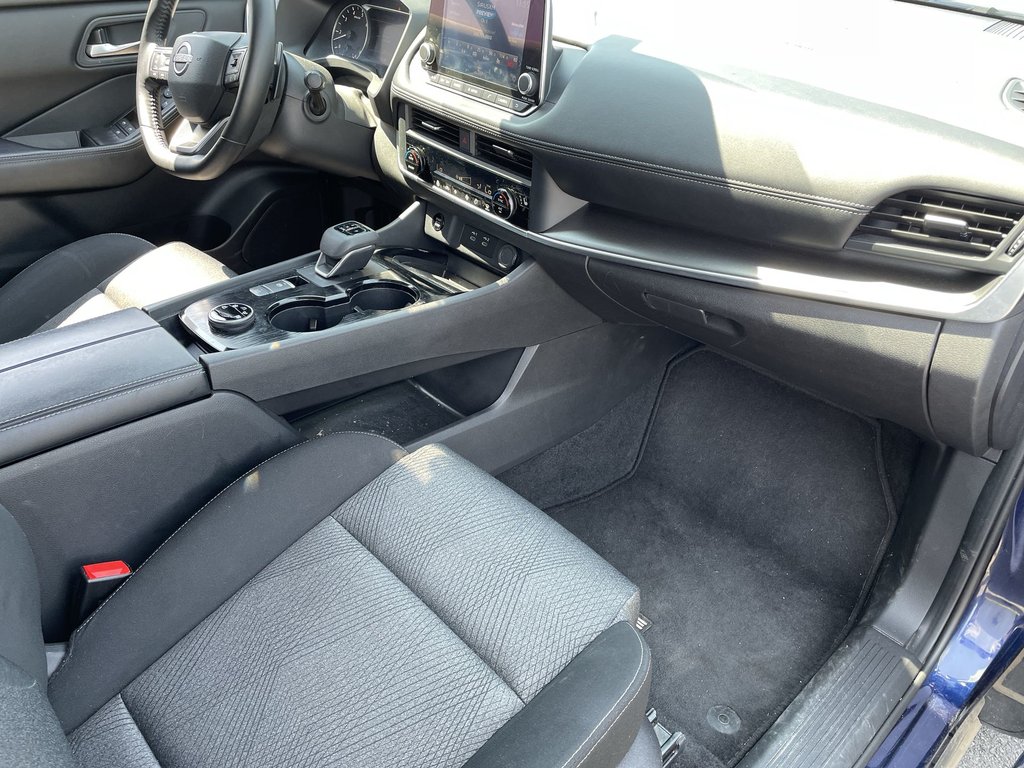 2025 Nissan ROGUE SV MOONROOF in Saint John, New Brunswick - 50 - w1024h768px