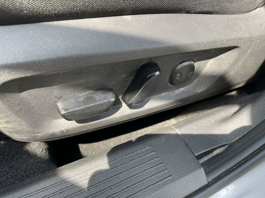 2025 Nissan ROGUE SV MOONROOF in Saint John, New Brunswick - 20 - w1024h768px