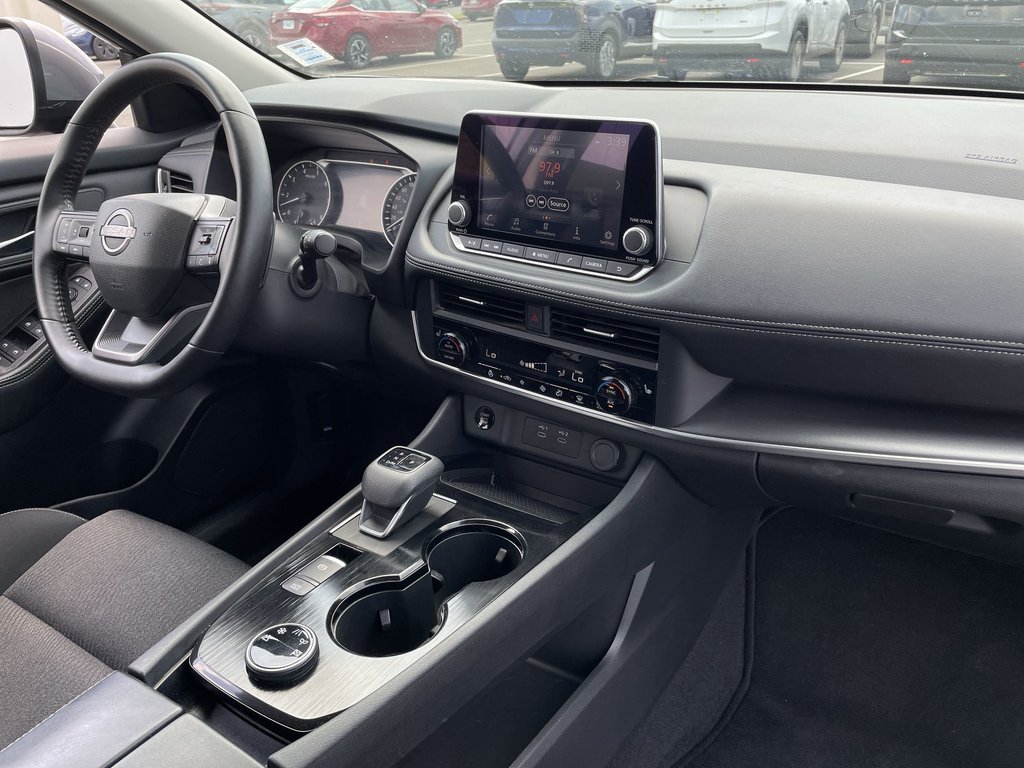 2025 Nissan ROGUE SV MOONROOF in Saint John, New Brunswick - 10 - w1024h768px