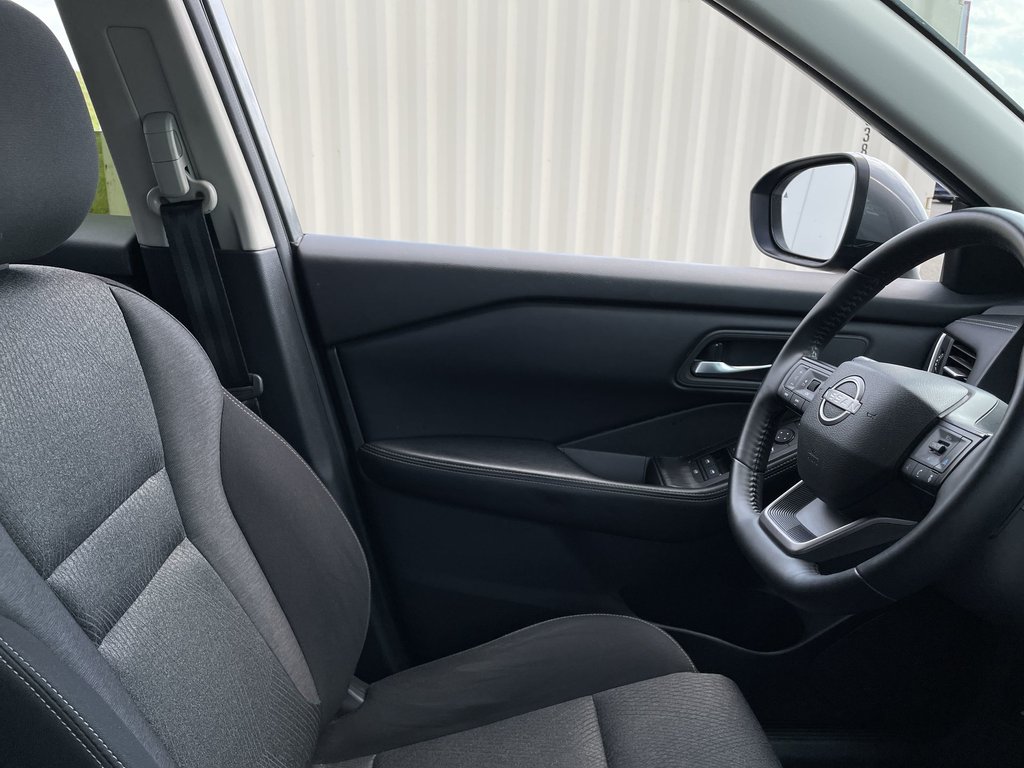 2025 Nissan ROGUE SV MOONROOF in Saint John, New Brunswick - 15 - w1024h768px
