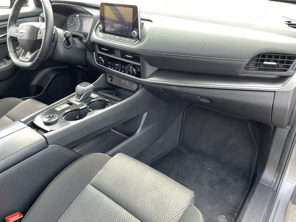 2025 Nissan ROGUE SV MOONROOF in Saint John, New Brunswick - 50 - w1024h768px