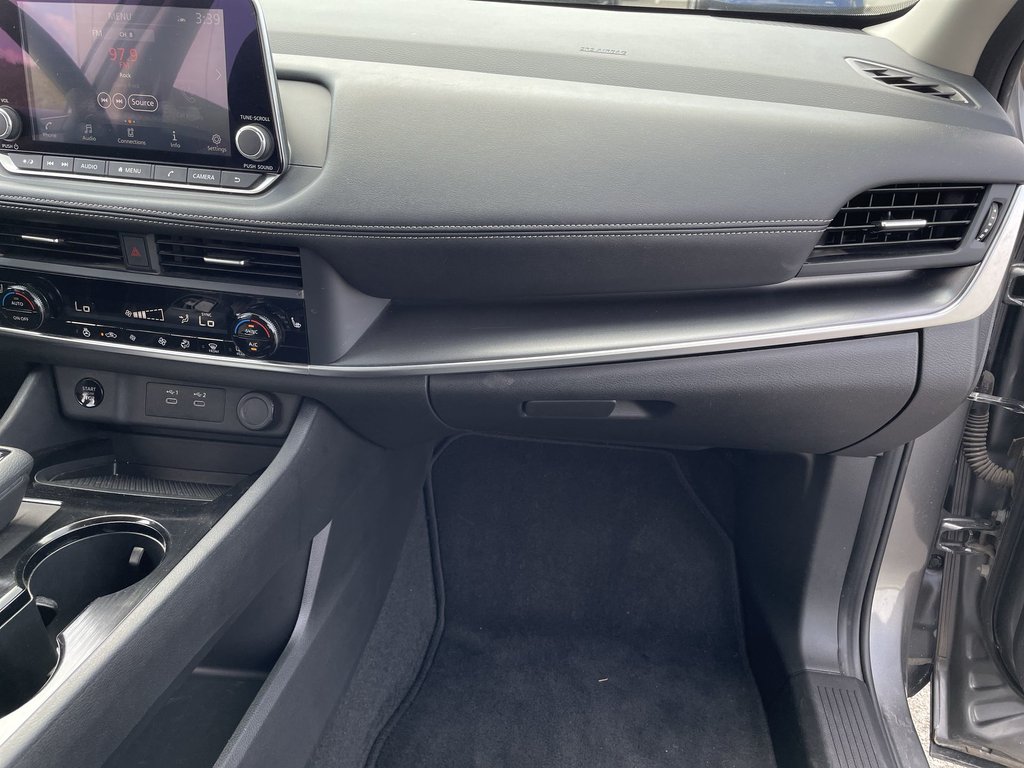 2025 Nissan ROGUE SV MOONROOF in Saint John, New Brunswick - 11 - w1024h768px