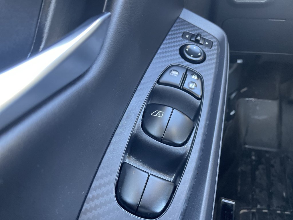 2023 Nissan SENTRA SV | Sunroof | Cam | USB | Warranty to 2028 in Saint John, New Brunswick - 21 - w1024h768px