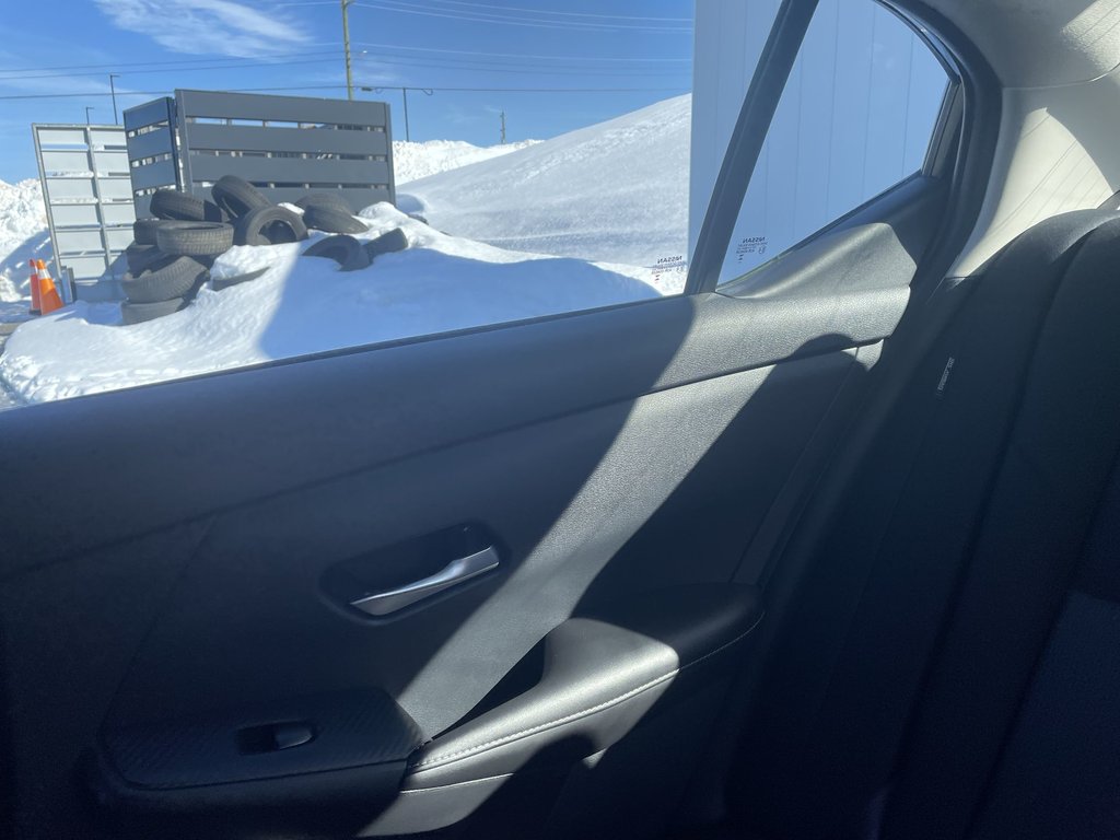 2023 Nissan SENTRA SV | Sunroof | Cam | USB | Warranty to 2028 in Saint John, New Brunswick - 12 - w1024h768px