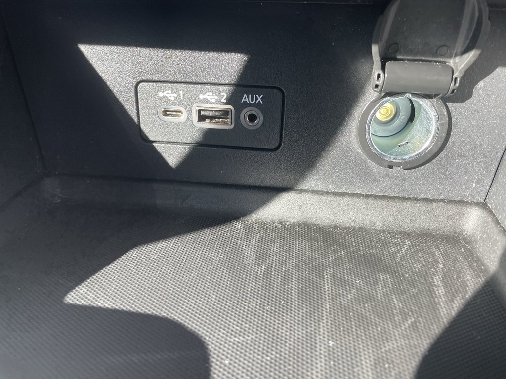 2023 Nissan SENTRA SV | Sunroof | Cam | USB | Warranty to 2028 in Saint John, New Brunswick - 51 - w1024h768px